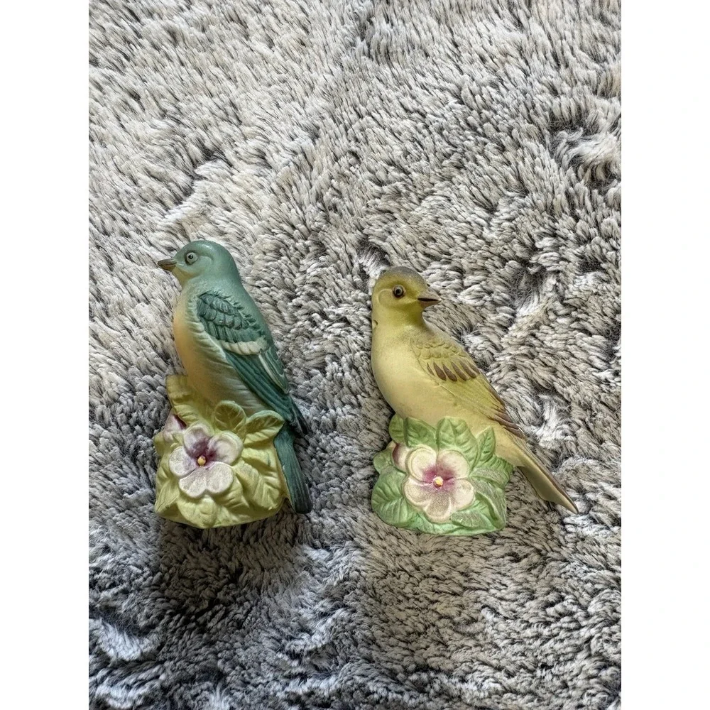 Vintage‎ 1970s Set Blue And Yellow Bird Salt Pepper Shaker Set Ceramic